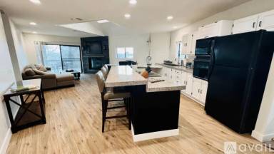 Main picture of 36685 Glenoaks Rd