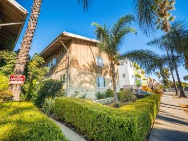 Main picture of 7267 Willoughby Ave