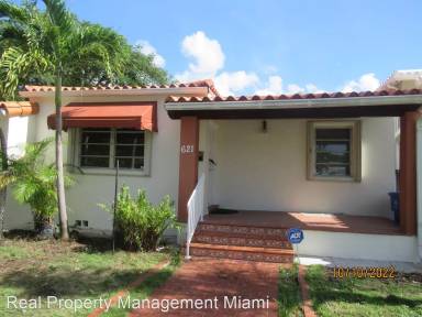 Main picture of 621 SW 23rd Rd