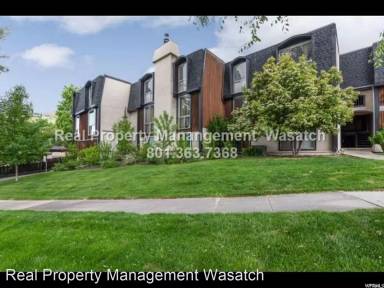 Main picture of 438 N Center St