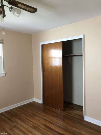 Main picture of 594 Liberty Ave