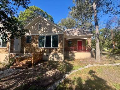 Main picture of 3102 Wheeler St