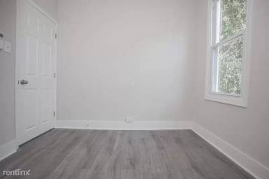 Main picture of 2449 N Opal St