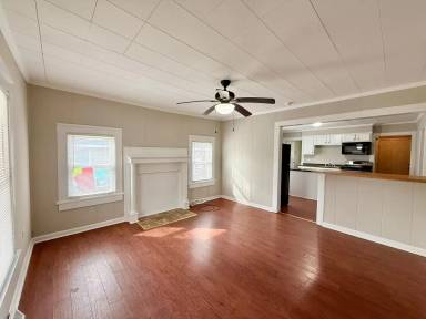 Main picture of 409 N Crigler St