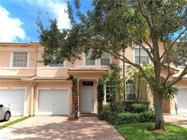 Main picture of 2851 SW 84th Ter
