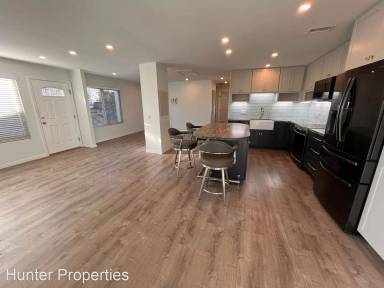 Main picture of 1816 Pleasantdale Dr