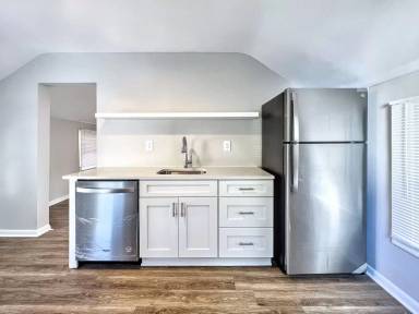 Main picture of 829-833 Conestoga Rd