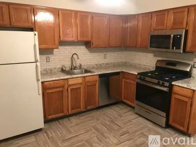 Main picture of 404 Wedgewood Cir