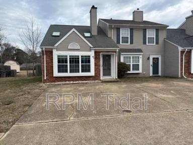 Main picture of 41 Riverchase Dr