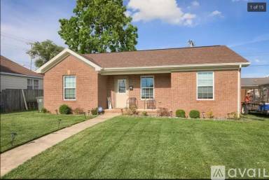 Main picture of 903 Hall St