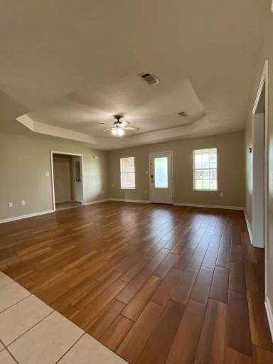 Main picture of 105 Mayhaw St