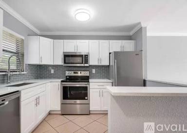 Main picture of 6020 Shakerwood Cir