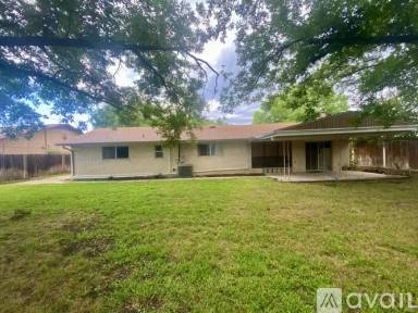 Main picture of 815 S Roy Reynolds Dr