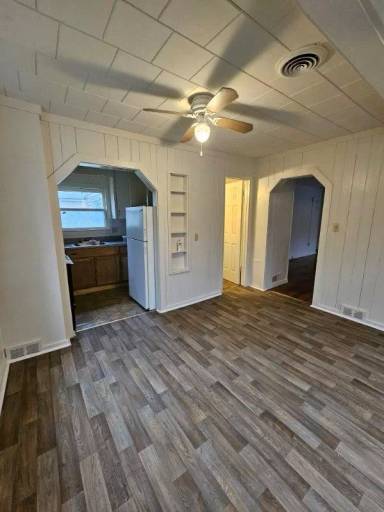 Main picture of 5058 Bear Rd