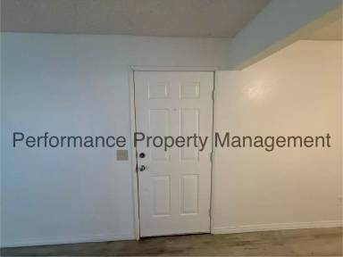 Main picture of 730 James Rd