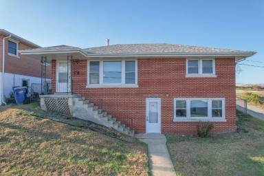 Main picture of 710 Jackson St