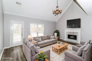Main picture of 1153 Hunters Green Cir S