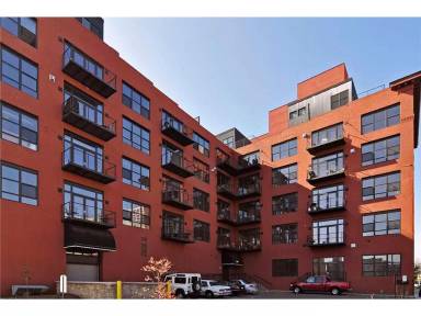 Main picture of 607 Washington Ave S