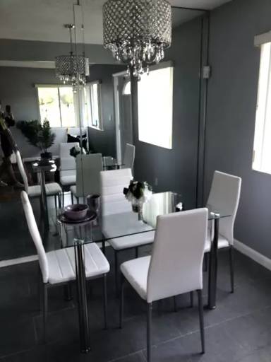Main picture of 826 E Tiffany Dr