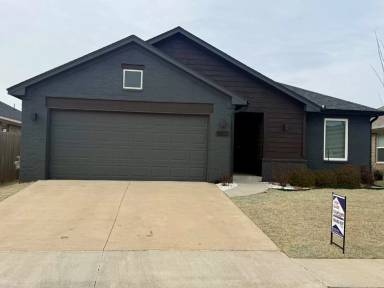 Main picture of 8813 Thera Dr