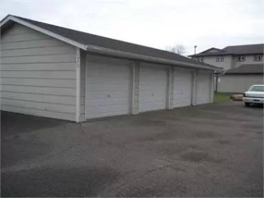 Main picture of 1475 Whispering Ct