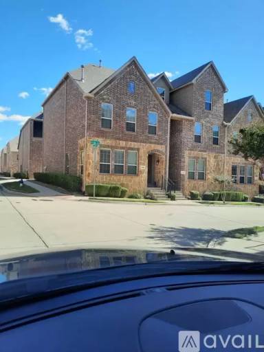 Main picture of 4420 Fisk Ln