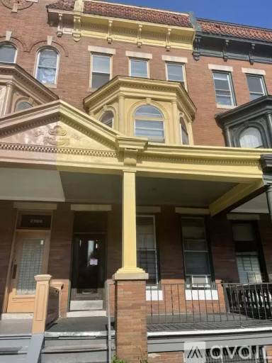 Main picture of 2804 N Calvert St