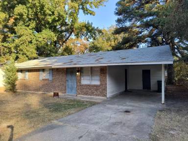 Main picture of 31 Bonnie Park Dr