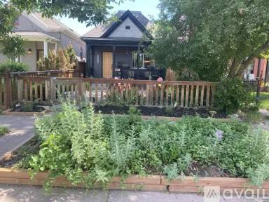 Main picture of 1268 Lipan St
