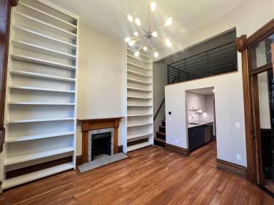 Main picture of 317 1/2 N Pearl St