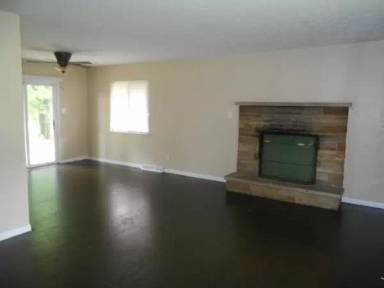 Main picture of 3216 Cedarwood Rd