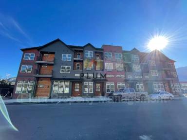 Main picture of 425 Michigan Ave