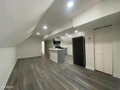 Main picture of 3505 W Montrose Ave