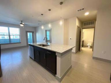 Main picture of 551 E Finley Blvd