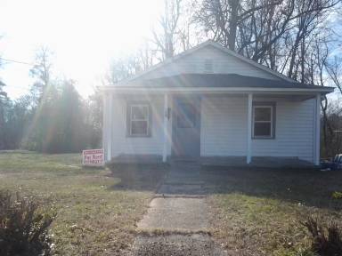 Main picture of 124 Emry St