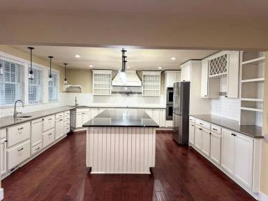 Main picture of 8941 Canal Rd SE