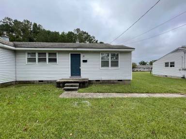 Main picture of 2259 Onslow Dr