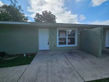 Main picture of 531 NE 28th Ave