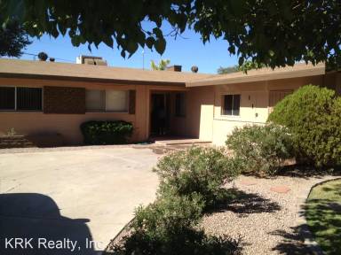 Main picture of 119 E Riviera Dr