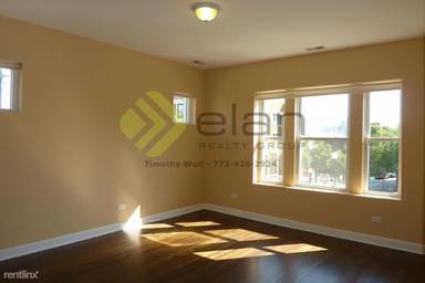 Main picture of 5626 N Clark St