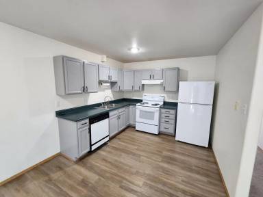 Main picture of 950 S Kyle Ln