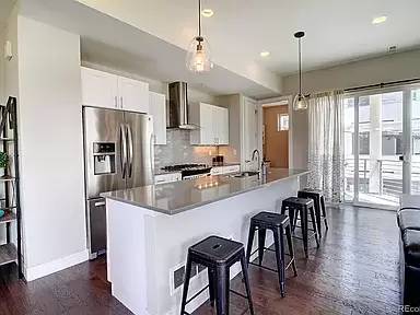 Main picture of 3366 W 18th Ave