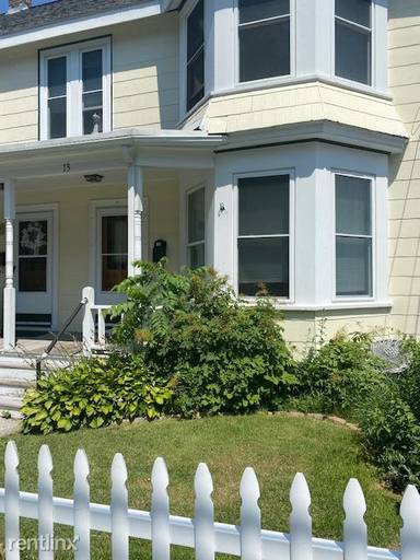 Main picture of 13 Concord St