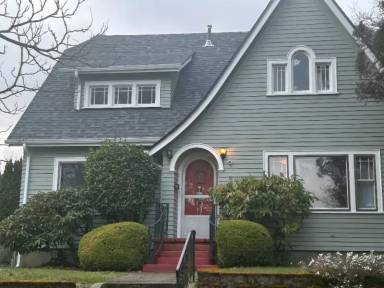 Main picture of 920 S Grant Ave