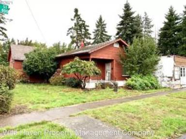 Main picture of 834 NE Hembree St