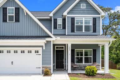 Main picture of 303 Red Cedar Dr