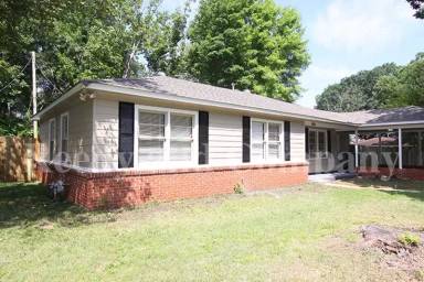 Main picture of 1555 S Perkins Rd