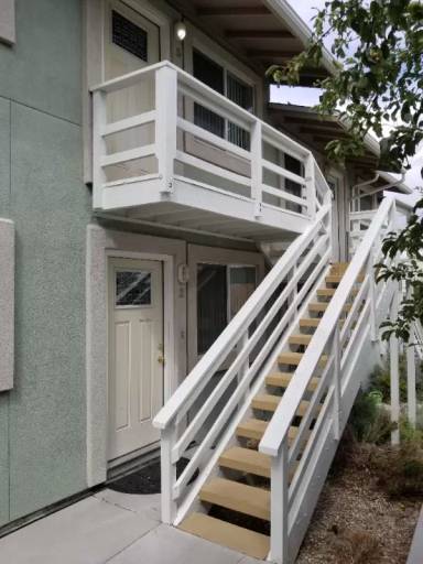 Main picture of 1025 Oak St