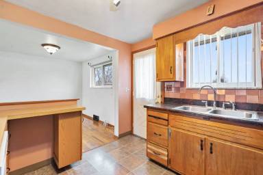 Main picture of 215 Barbara Dr