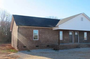 Main picture of 411 Northbrook III School Rd